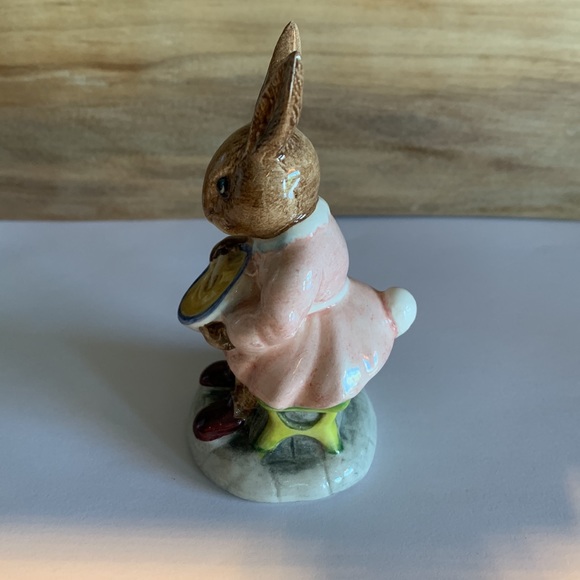 Buntie Bunnykins Figurine by Royal Doulton - Picture 4 of 6